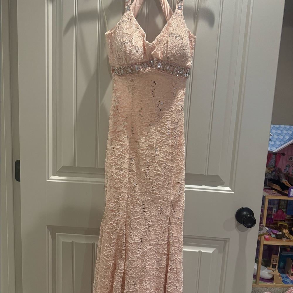 Elegant Pink Lace Halter Dress